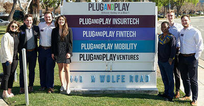 ESTEEM '22 students at Plug and Play in Silicon Valley